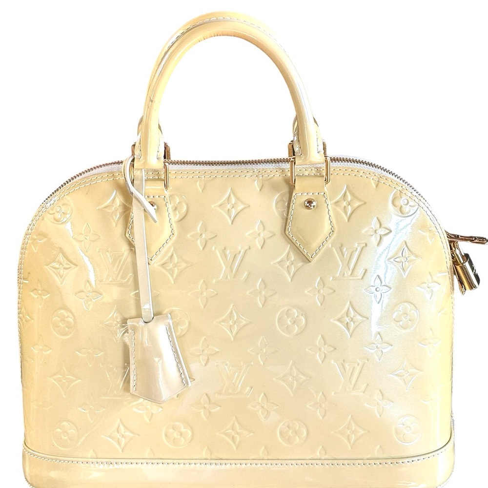 SOLD. Authentic Louis Vuitton Alma Pm